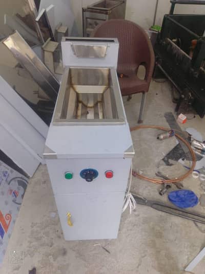 FRYER  10 LITER AUTO BURNER