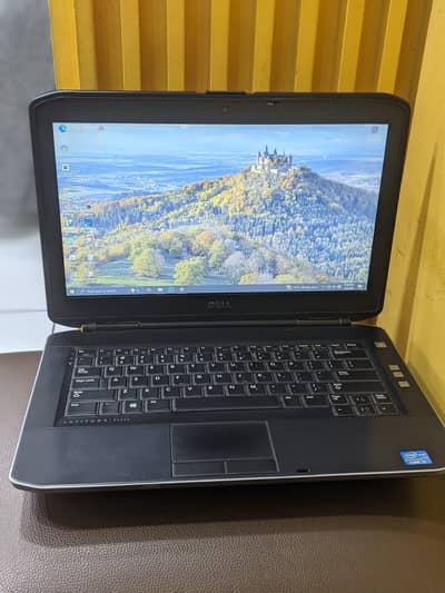 Dell LAPTOP CORE i5 8 GB Ram SSD AND HARD DRIVE install