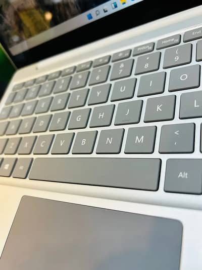 Microsoft Surface Laptop Go | Core i5 10th Gen for sale/512434