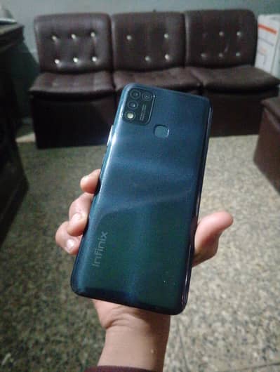 infinix hot 11 play 4/64 10/10 condition