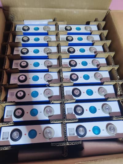 lithium battery cell EvE 3.2volt 105Ah 4000+ life cycle