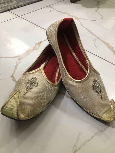 Groom Khussa- White and golden