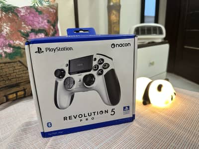 Nacon Revolution pro 5 PS5 controller