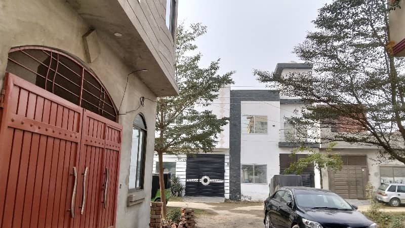 Corner plot for sale 5