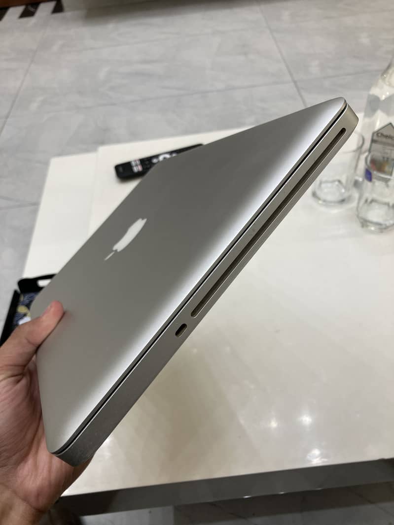 MACBOOK PRO 3