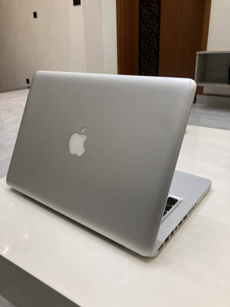 MACBOOK PRO 5