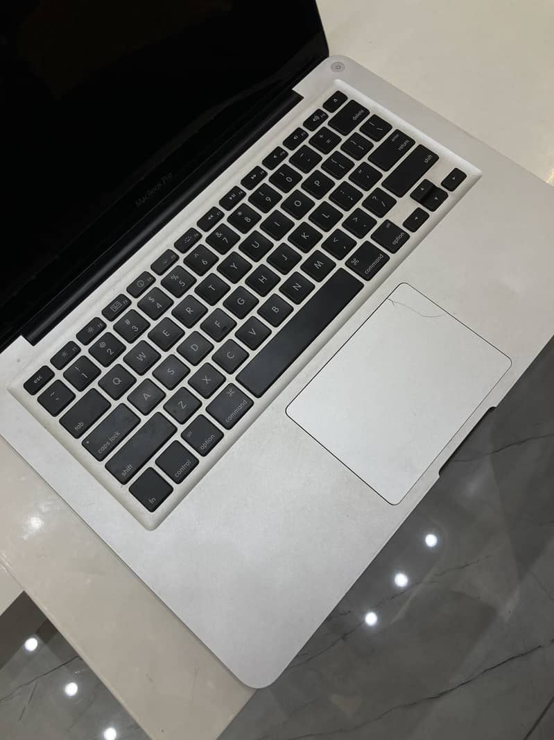 MACBOOK PRO 6
