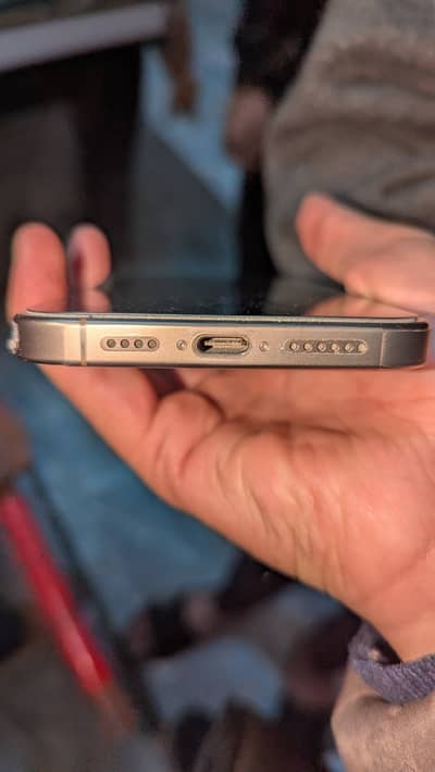 iPhone 16 pro max 100 battery Health with box 10/10 condition