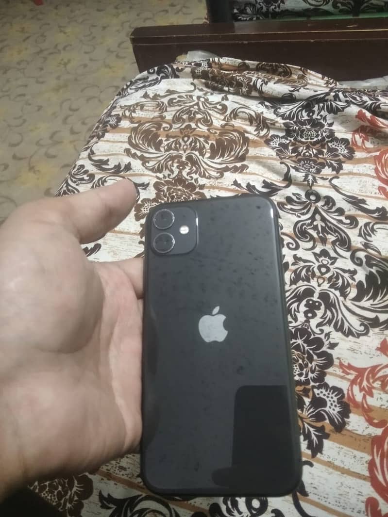 iPhone 11 2