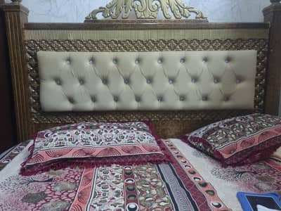 kig size double bed  with side table and dressing table