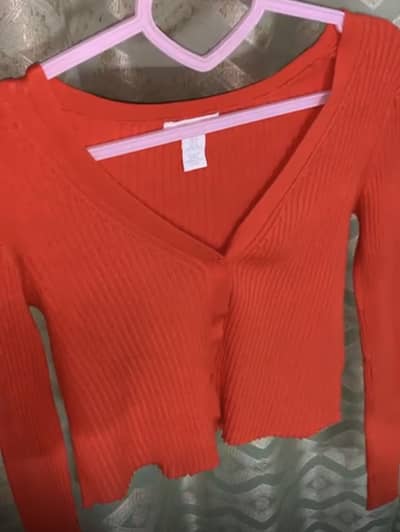 Beautiful orange treanding sweater