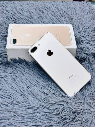 iPhone 7 plus 128gb with complete box 03262468312 Whatsapp number