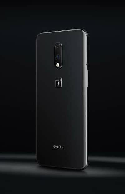 all oky phone. pach ha. 10/10. ha   disply finger.  8:256