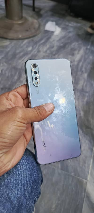 vivo s1