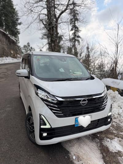 Nissan Dayz Highway Star 2024/2025 Model Excellent Condition
