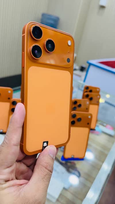 Apple iPhone XR converted 17 pro jv 128 gb like new 94% health