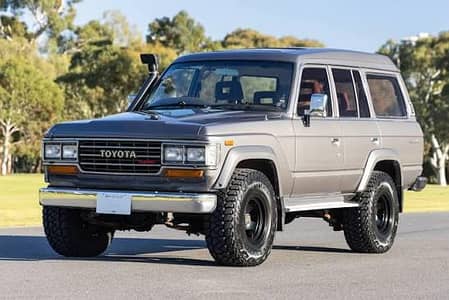 Toyota land cruiser hj61 1989  model