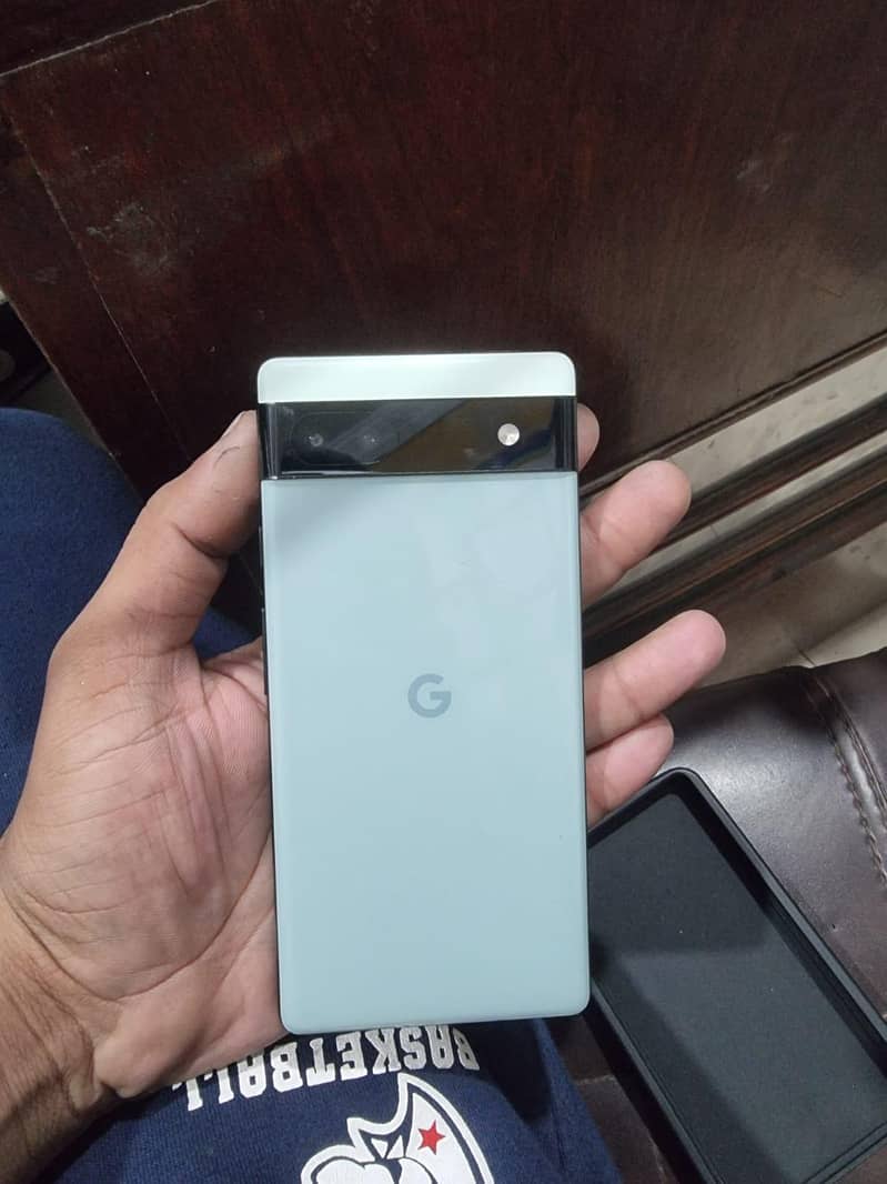Google pixel 6A 3