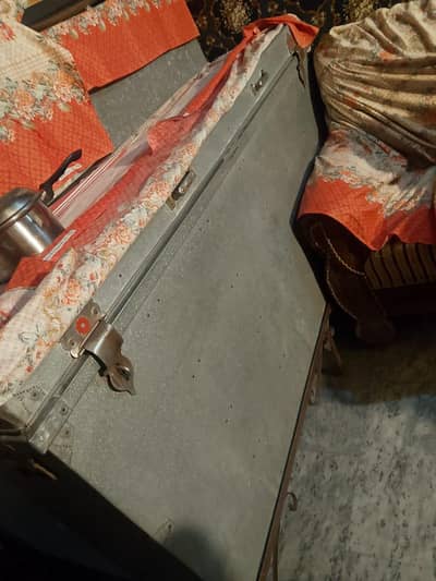 peti trunk slai maseen ka box ha salling