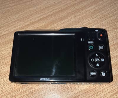 Nikon Coolpix S2700
