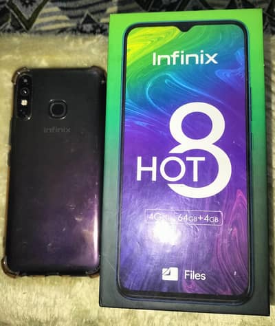 Infinix Hot 8     4GB / 64GB