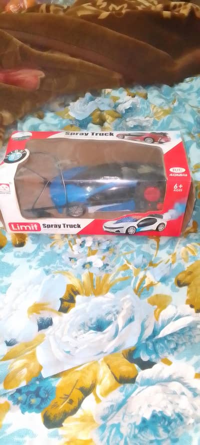 Toy car
