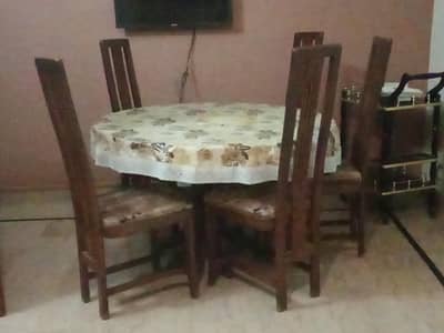 Round Glass Dining Table