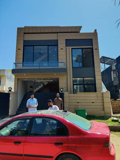 5 Marla Brand New Double Unit House For Sale