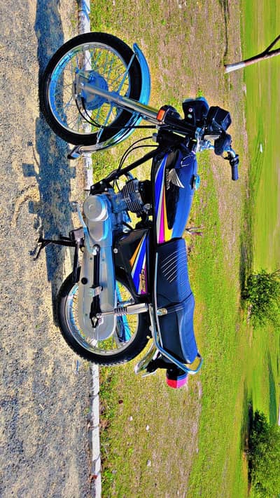 Honda CG 125 2011 model