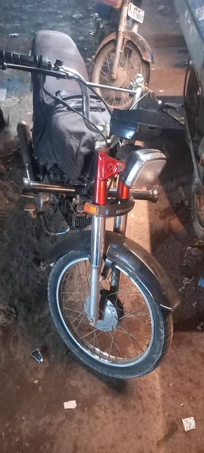 Honda bike ha 2006 model ha exchange possible ha