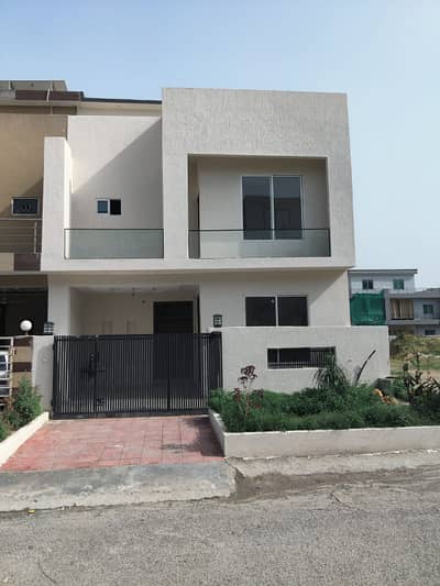 5 Marla Single Unit House ( 25*50 ) Double Story House. Available for Sale F Block MPCHS B-17 Islamabad.