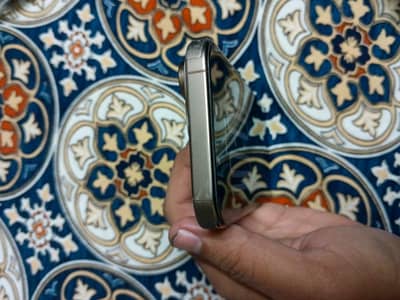 Iphone 16 pro jv 128 gb