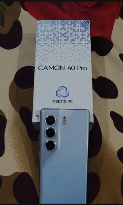 Tecno camon 40 pro 8/256