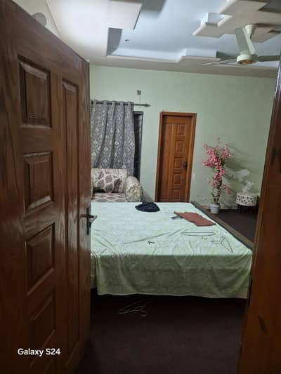 AHMED ASSOCIATES OFFERS 10 MARLA UPPER PORTION FOR RENT WITH SOLAR IN SUNNY PARK NEAR TO SHUKAT KHANUM HOSPITAL LAHORE.