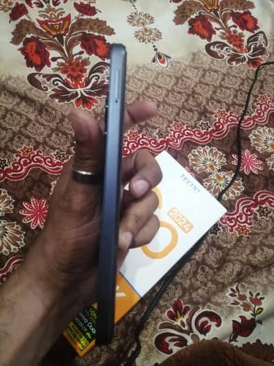 Tecno Spark go neet cash