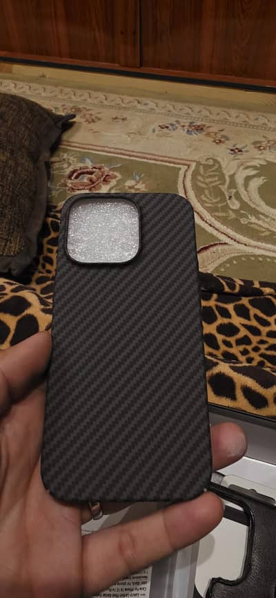 14 pro black carbon fibre case