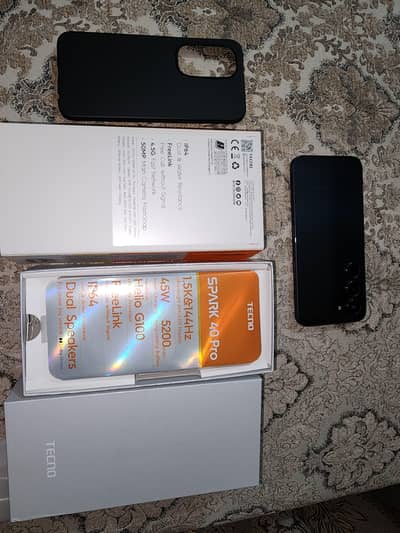 Tecno spark 40 pro