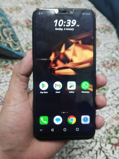 Vivo y91c  or Huawai honor 8c