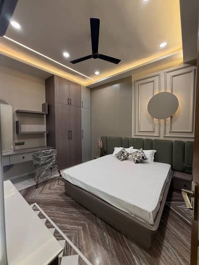 family and couple Room for rent daily basis and short time