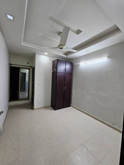 E-11/2 2bed unfurnished flat available for rent in e11 Islamabad