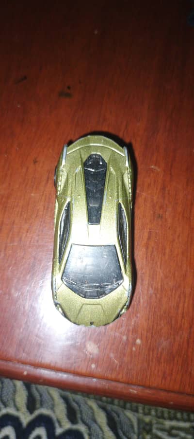 Lamborghini sian FKP 37 2021 metal. Special gold edition