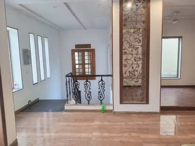 10 Marla Beautiful House For Sale In Prime Location Of Iqbal Town