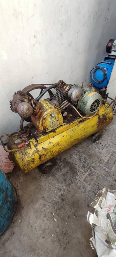 Original Made in Japan Air compressor iwata