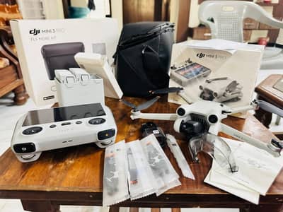 Drone DJI mini 3 pro combo packing Good condition connect wtp no