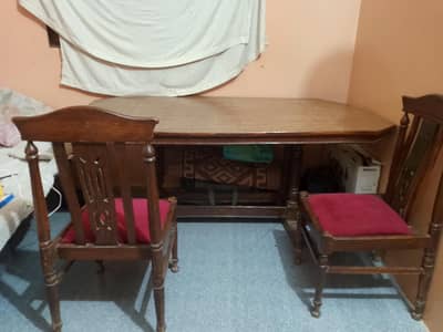 Dining table with 6 chairs 10/10