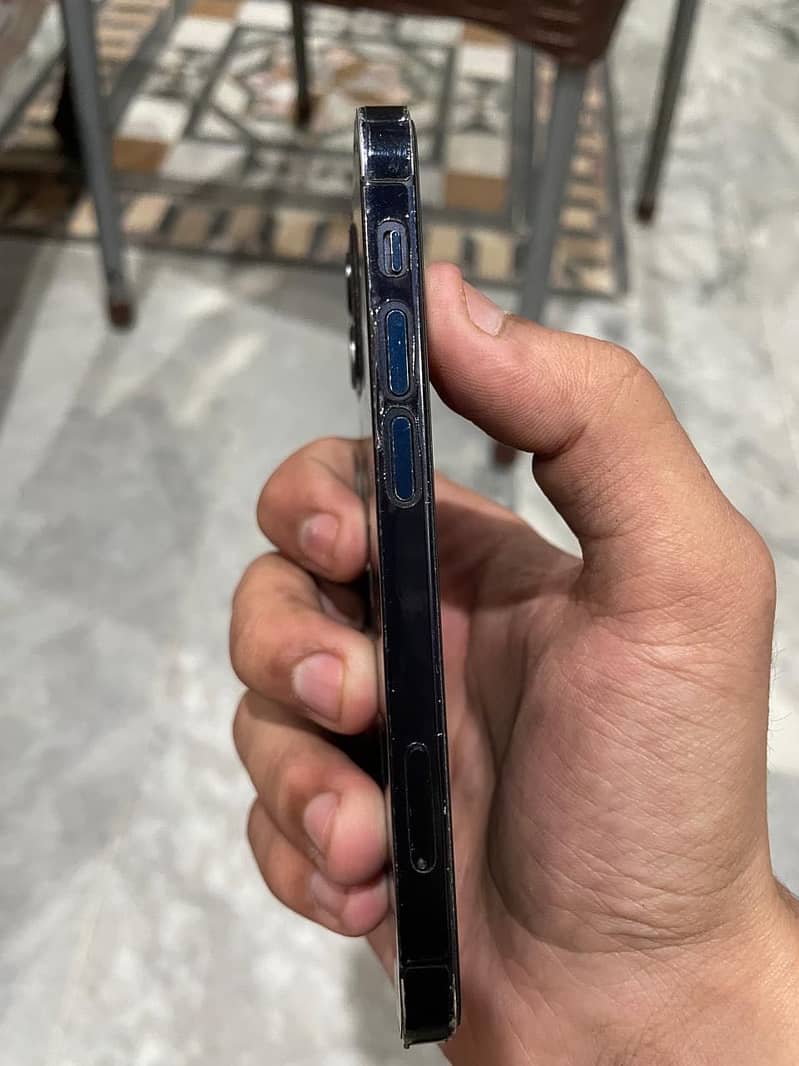 Iphone 12 mini 4