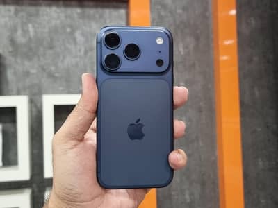 New iphone 17 Pro deep blue box pack Brand new factory Unlock Availabl