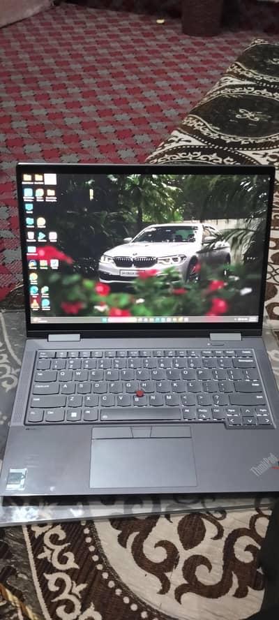 Lenovo Thinkpad X1 yoga gen6 i7 11 gen 4k 360 touch screen