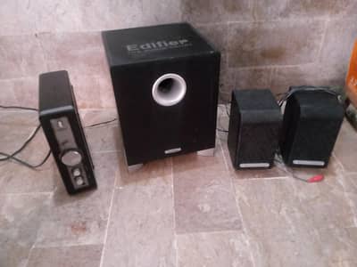 Edifer x3 super bass and clear sound