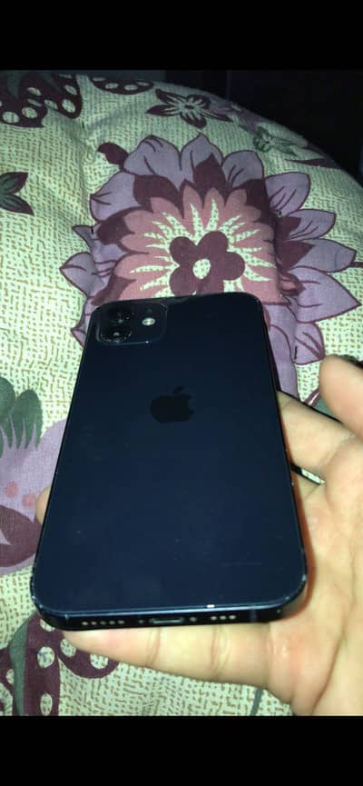 iPhone 12 non pta 64gb bh 79% condition 10/8 scratched